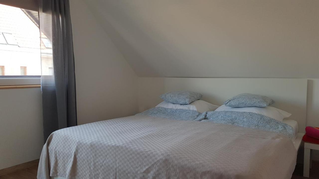 Végvár Delux apartman Gyula Esterno foto