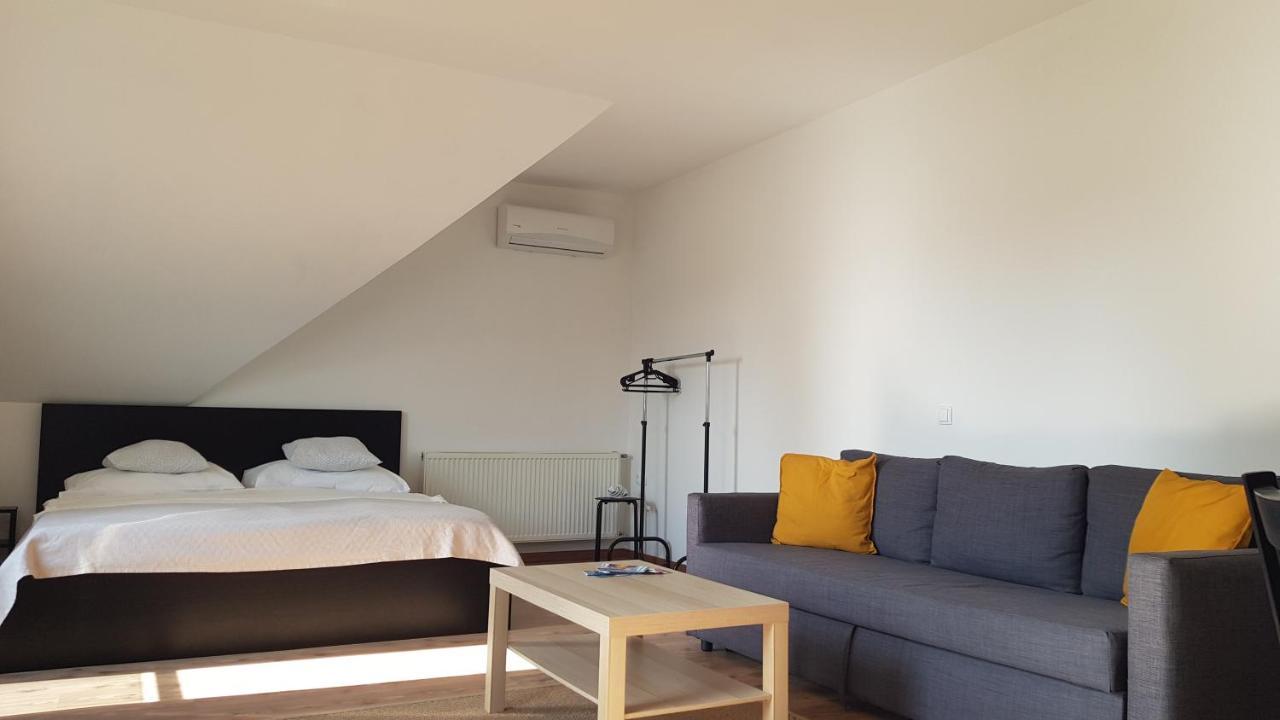 Végvár Delux apartman Gyula Esterno foto